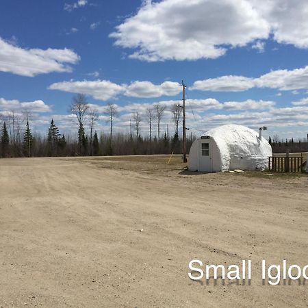 North Adventure Inn Cochrane Chambre photo