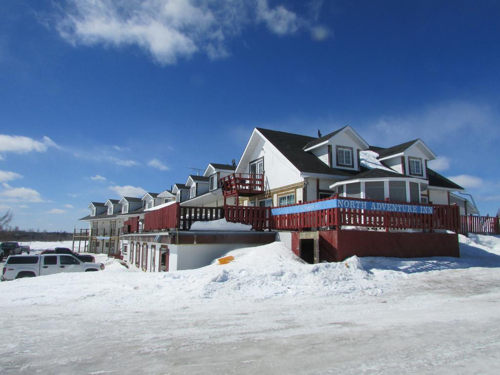 North Adventure Inn Cochrane Extérieur photo
